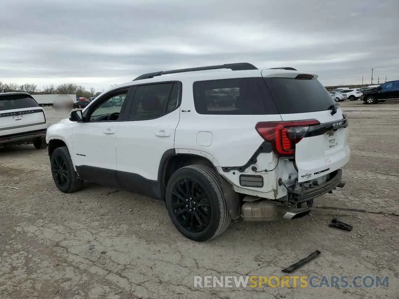 2 Photograph of a damaged car 1GKKNKL40NZ119257 GMC ACADIA 2022