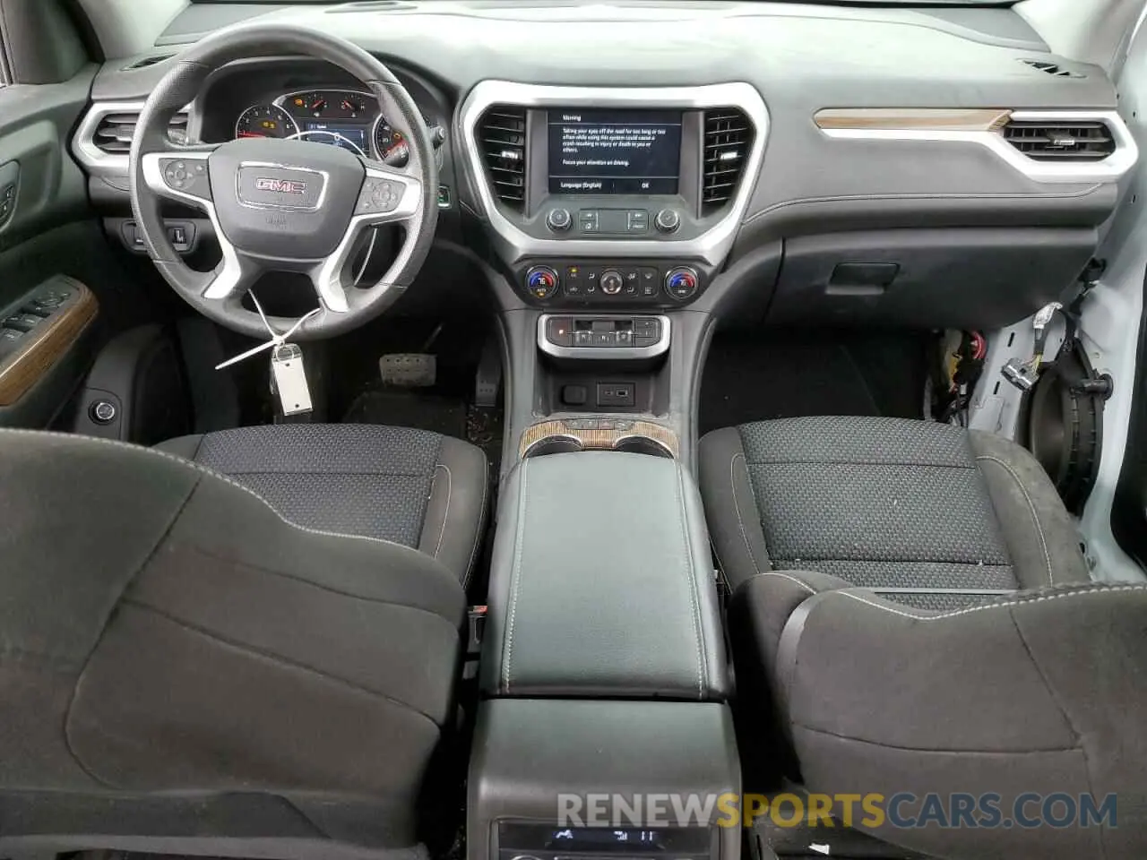 8 Photograph of a damaged car 1GKKNKL40NZ119257 GMC ACADIA 2022