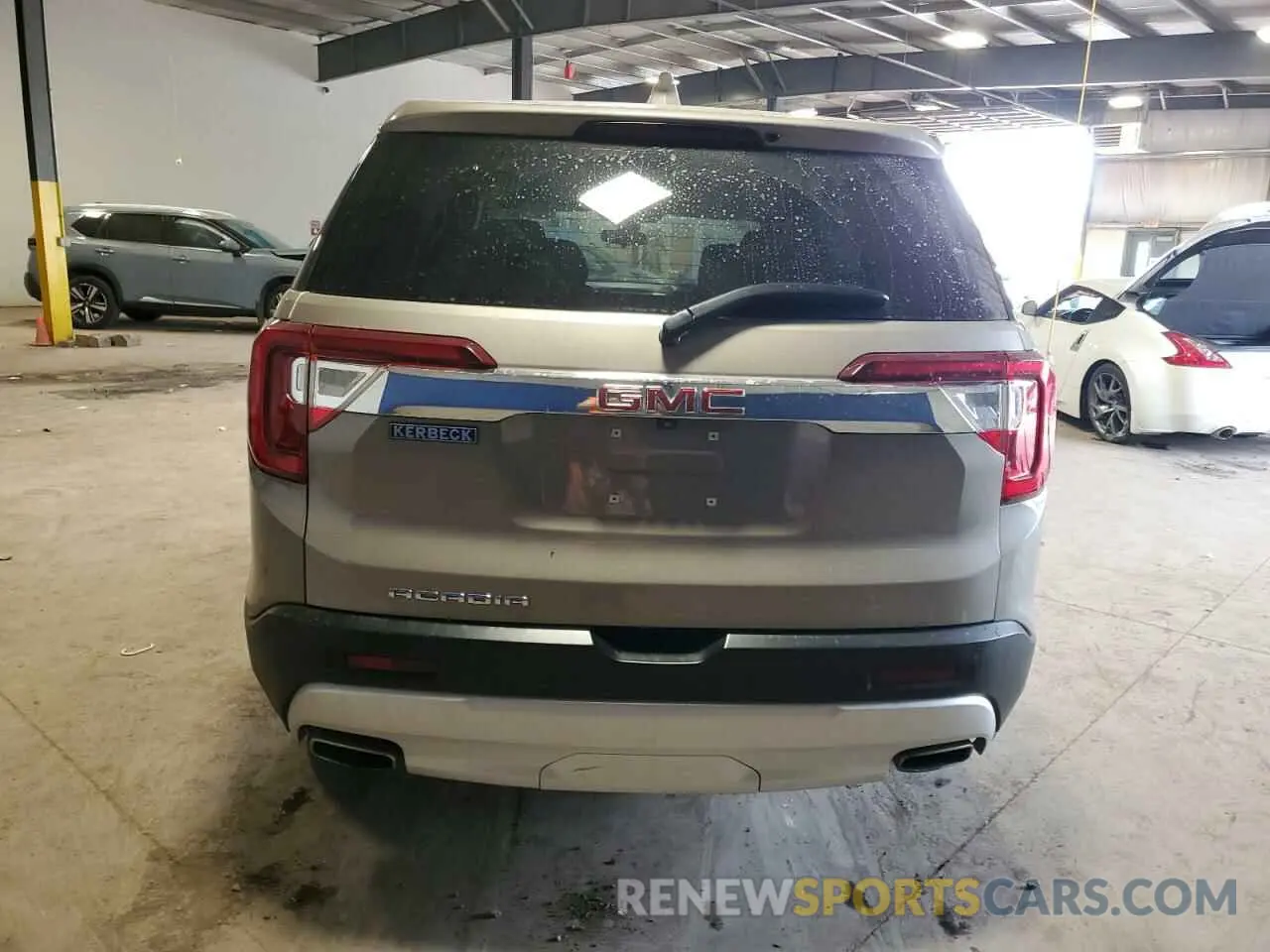6 Photograph of a damaged car 1GKKNKL41NZ122720 GMC ACADIA 2022