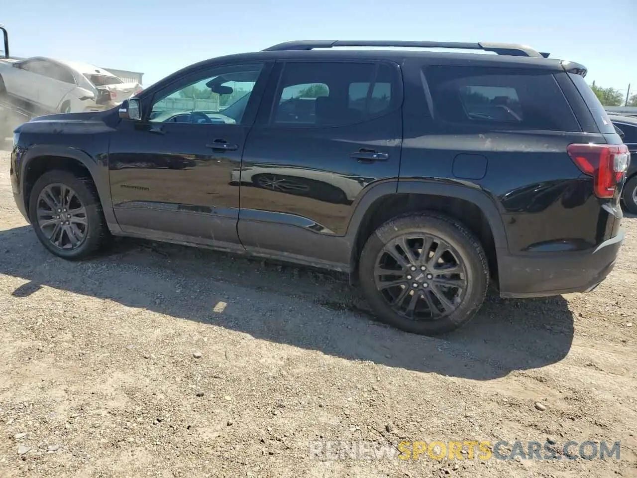 2 Photograph of a damaged car 1GKKNKL42NZ101469 GMC ACADIA 2022