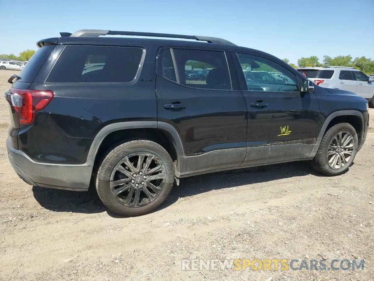 3 Photograph of a damaged car 1GKKNKL42NZ101469 GMC ACADIA 2022