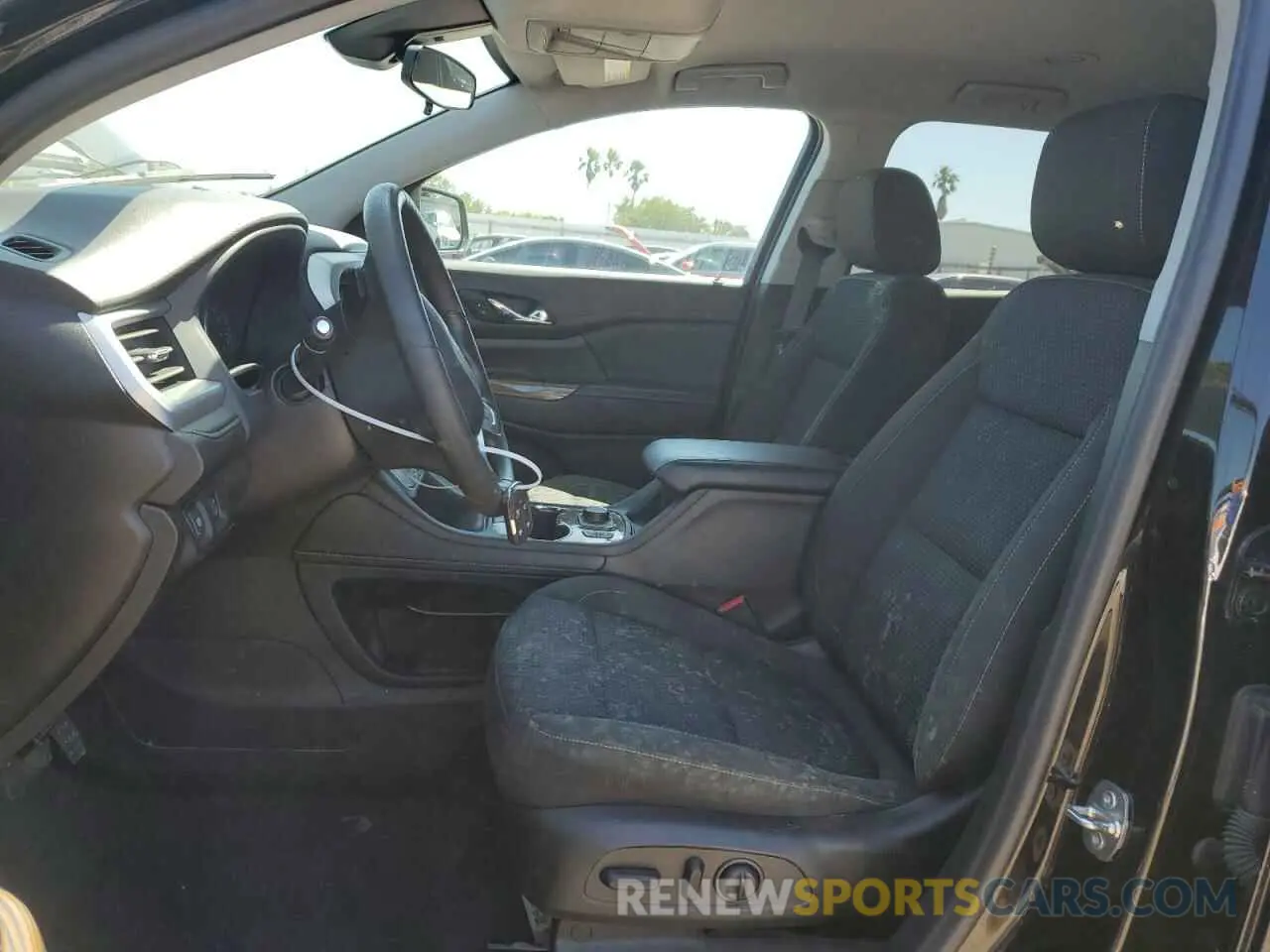 7 Photograph of a damaged car 1GKKNKL42NZ101469 GMC ACADIA 2022