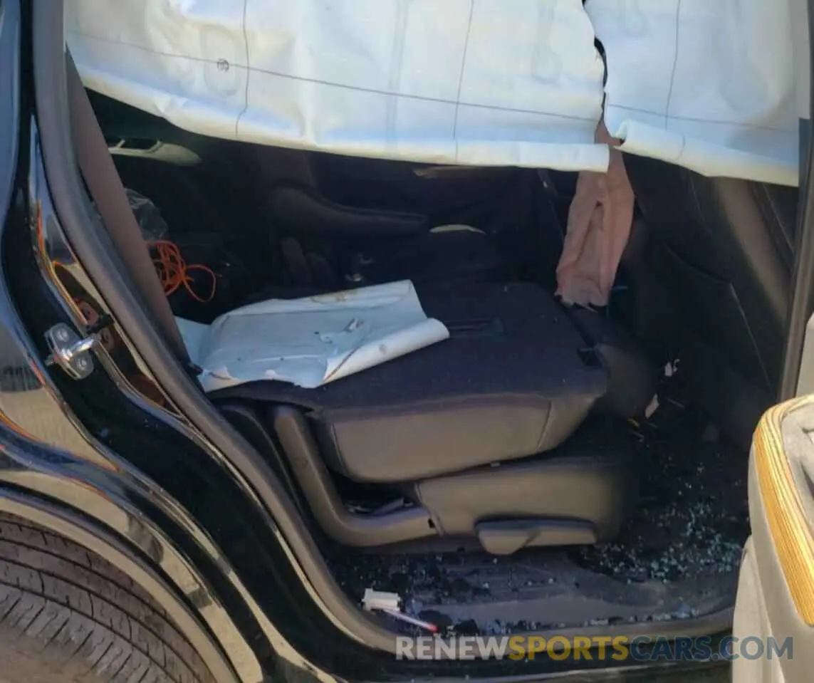 12 Photograph of a damaged car 1GKKNKL42NZ164037 GMC ACADIA 2022