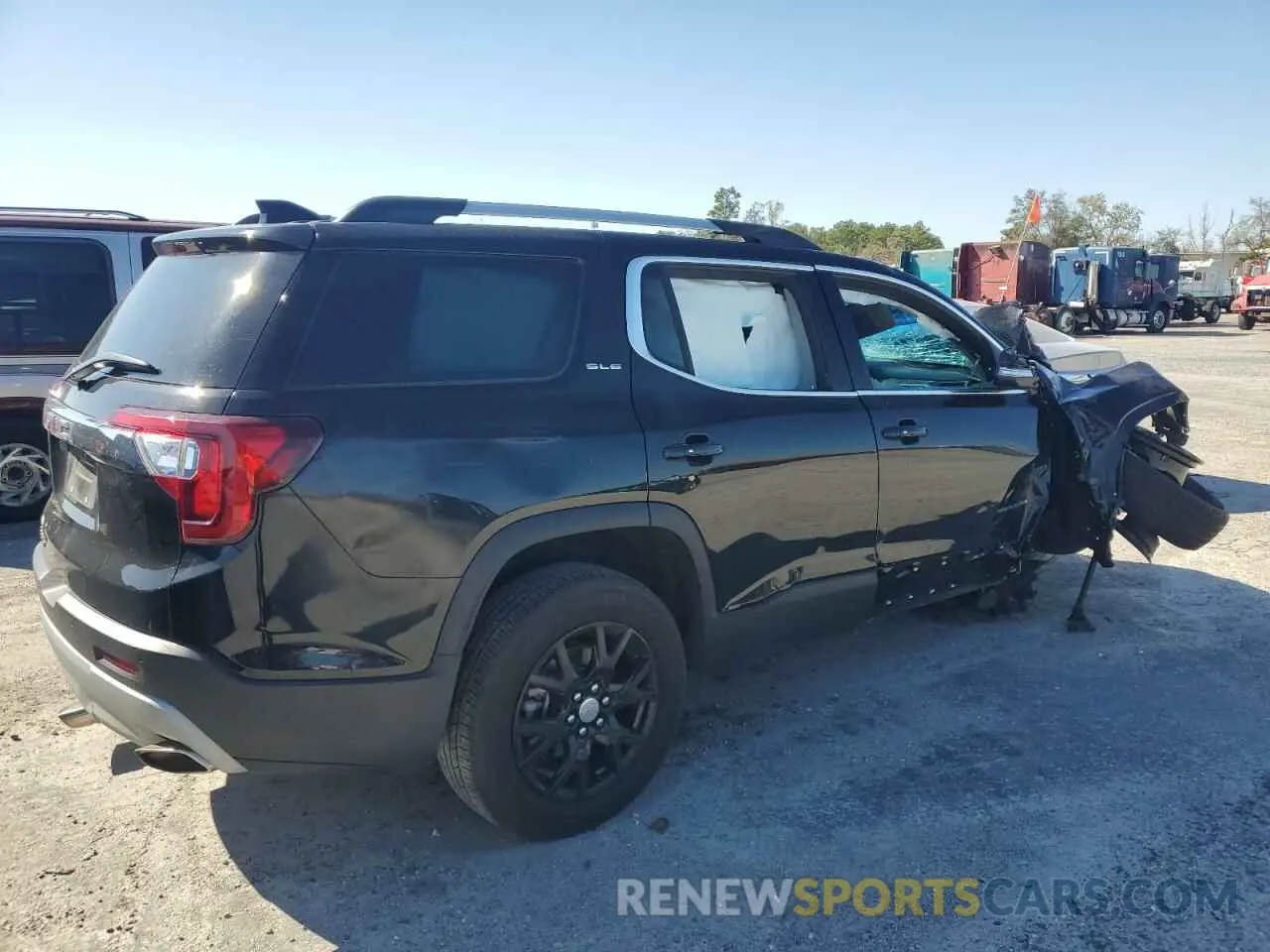 3 Photograph of a damaged car 1GKKNKL42NZ164037 GMC ACADIA 2022