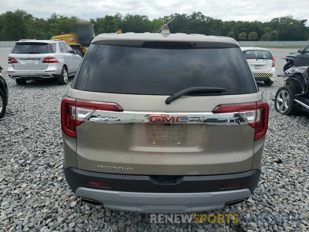 6 Photograph of a damaged car 1GKKNKL44NZ128477 GMC ACADIA 2022