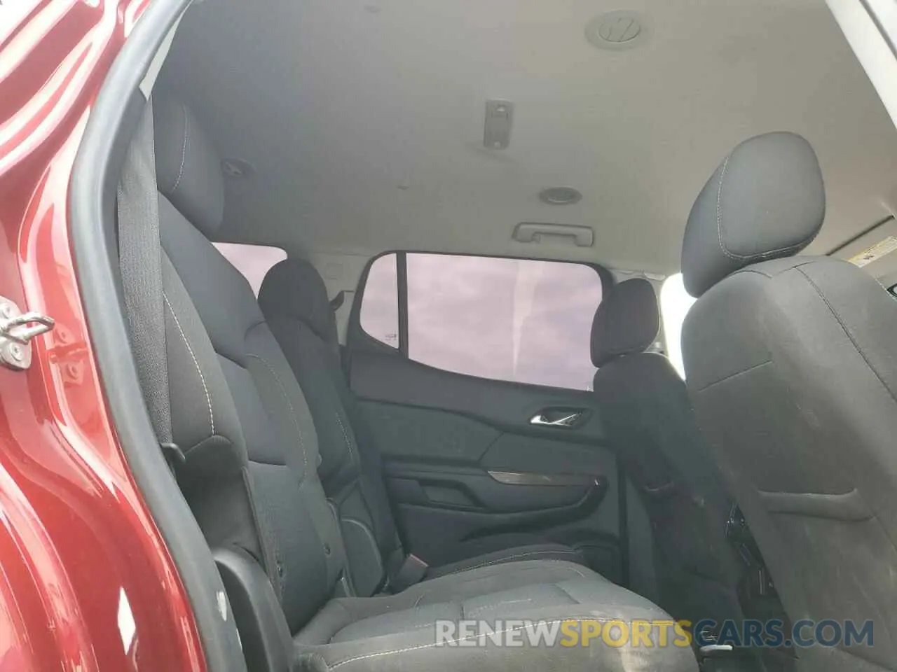 11 Photograph of a damaged car 1GKKNKL46NZ109963 GMC ACADIA 2022