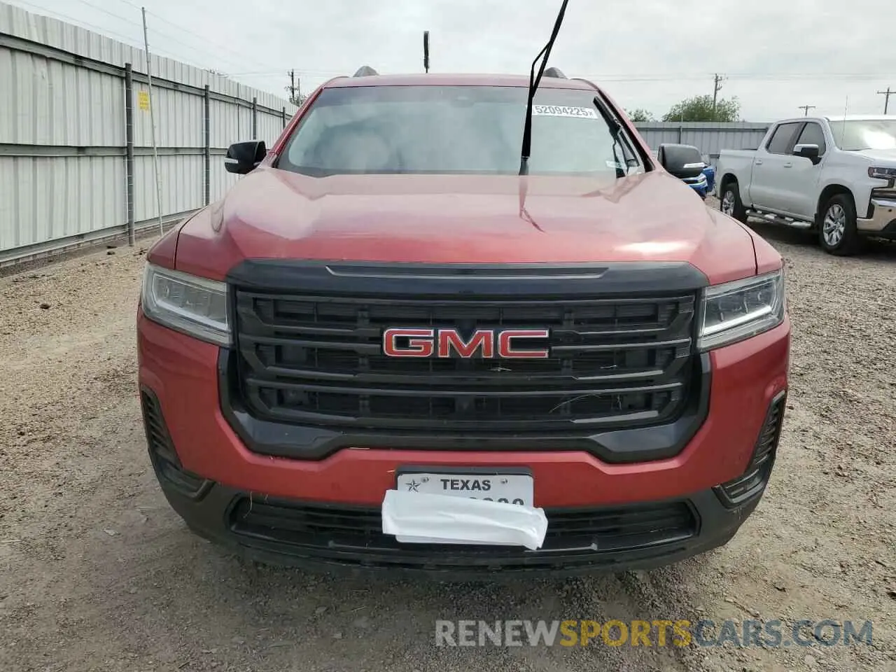 5 Photograph of a damaged car 1GKKNKL46NZ109963 GMC ACADIA 2022