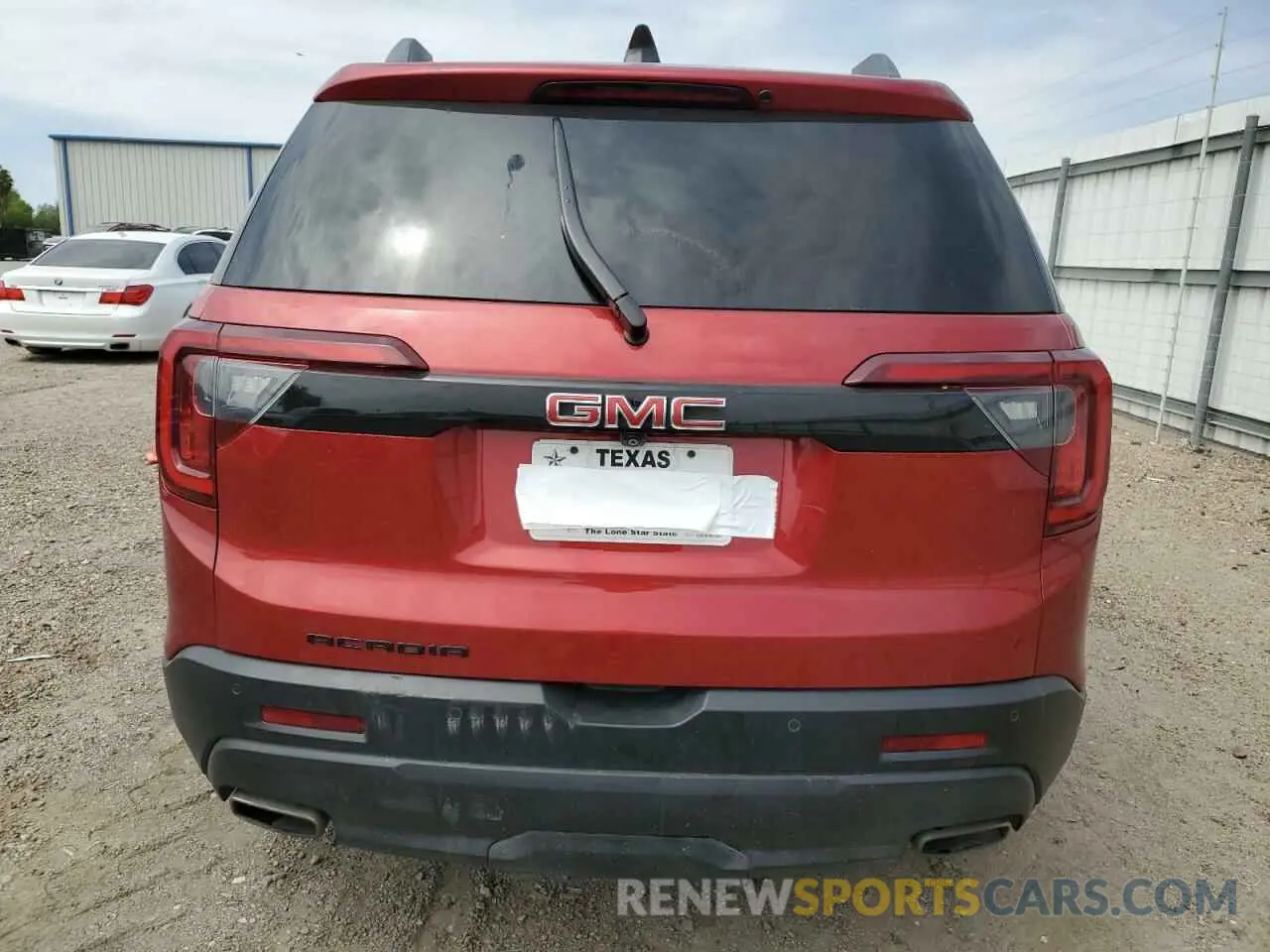 6 Photograph of a damaged car 1GKKNKL46NZ109963 GMC ACADIA 2022