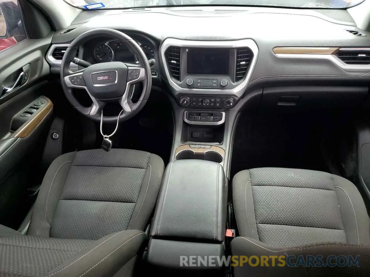 8 Photograph of a damaged car 1GKKNKL46NZ109963 GMC ACADIA 2022