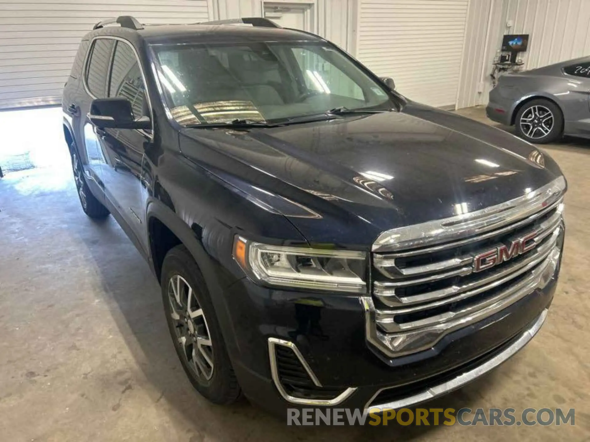 3 Photograph of a damaged car 1GKKNKL47NZ128358 GMC ACADIA 2022