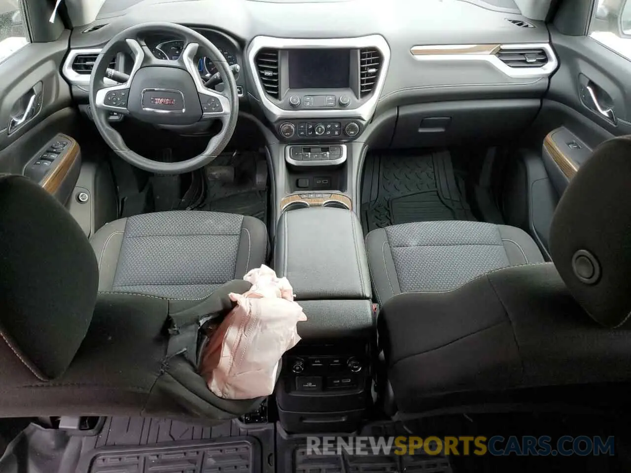8 Photograph of a damaged car 1GKKNKL47NZ158279 GMC ACADIA 2022