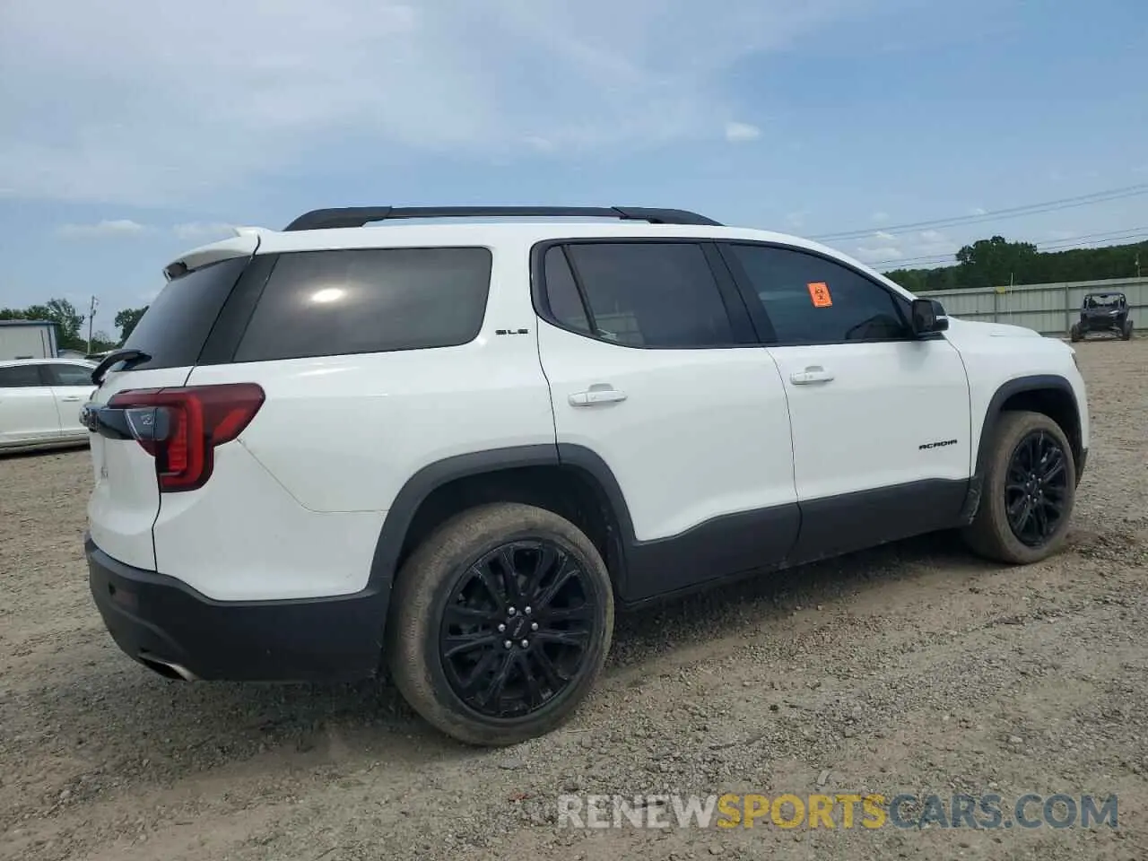 3 Photograph of a damaged car 1GKKNKL49NZ147252 GMC ACADIA 2022