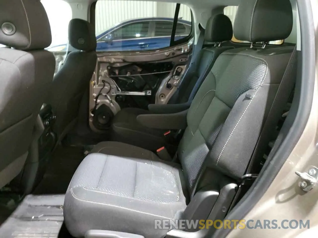 10 Photograph of a damaged car 1GKKNKL4XNZ164058 GMC ACADIA 2022