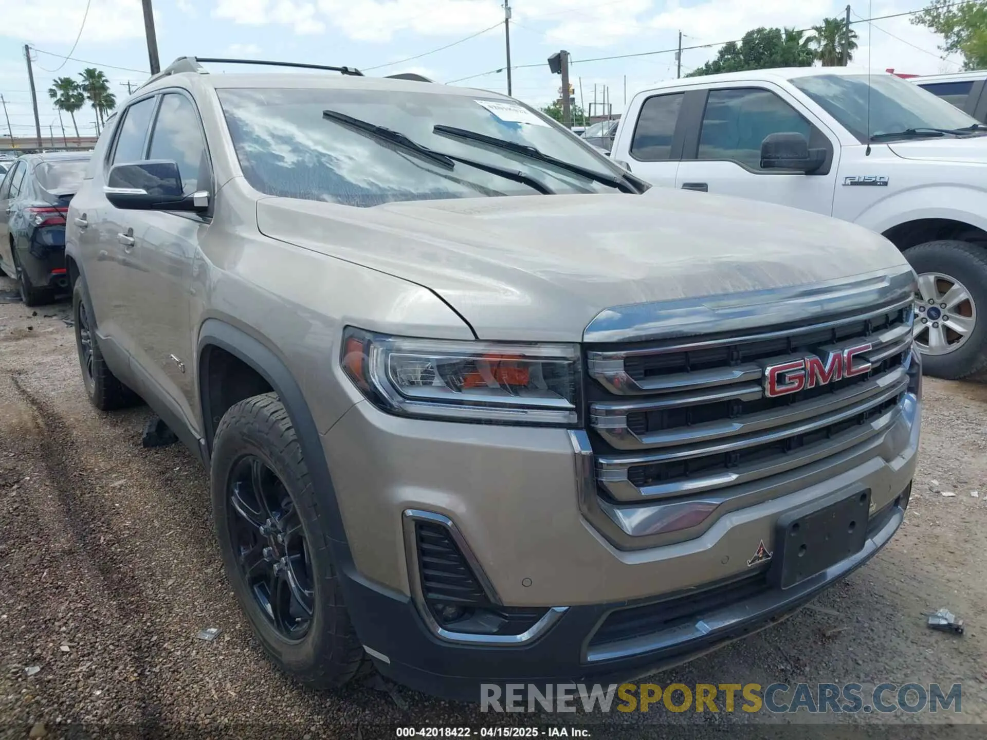 1 Photograph of a damaged car 1GKKNLLS1NZ178645 GMC ACADIA 2022