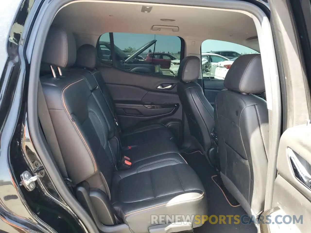 11 Photograph of a damaged car 1GKKNLLS3NZ103459 GMC ACADIA 2022