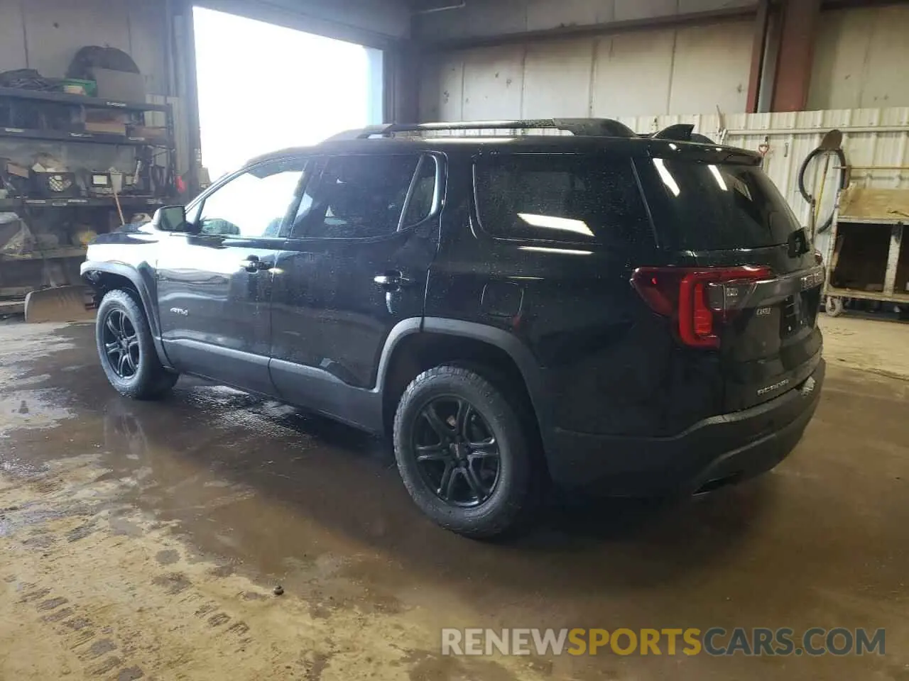 2 Photograph of a damaged car 1GKKNLLS5NZ127570 GMC ACADIA 2022