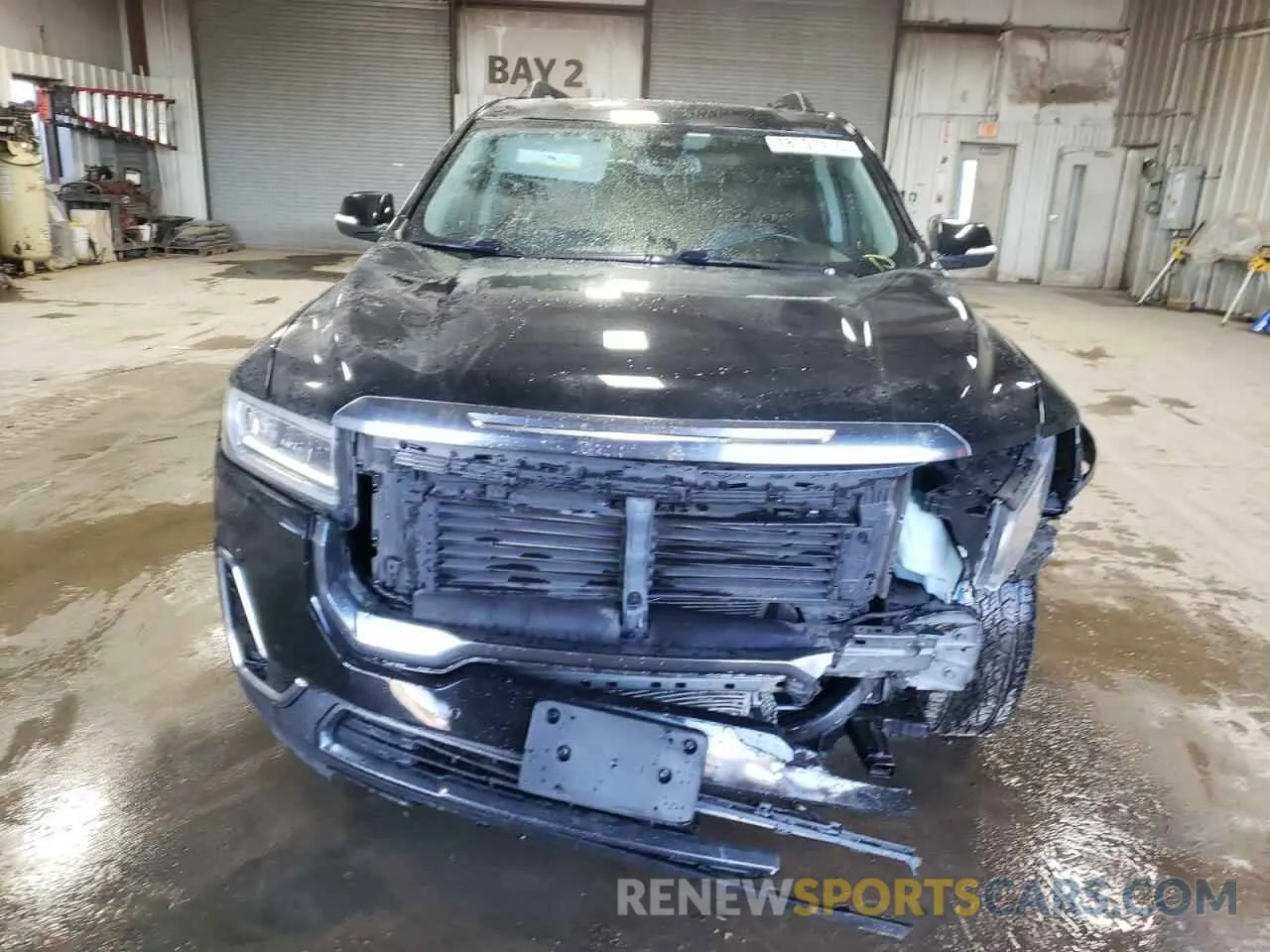 5 Photograph of a damaged car 1GKKNLLS5NZ127570 GMC ACADIA 2022