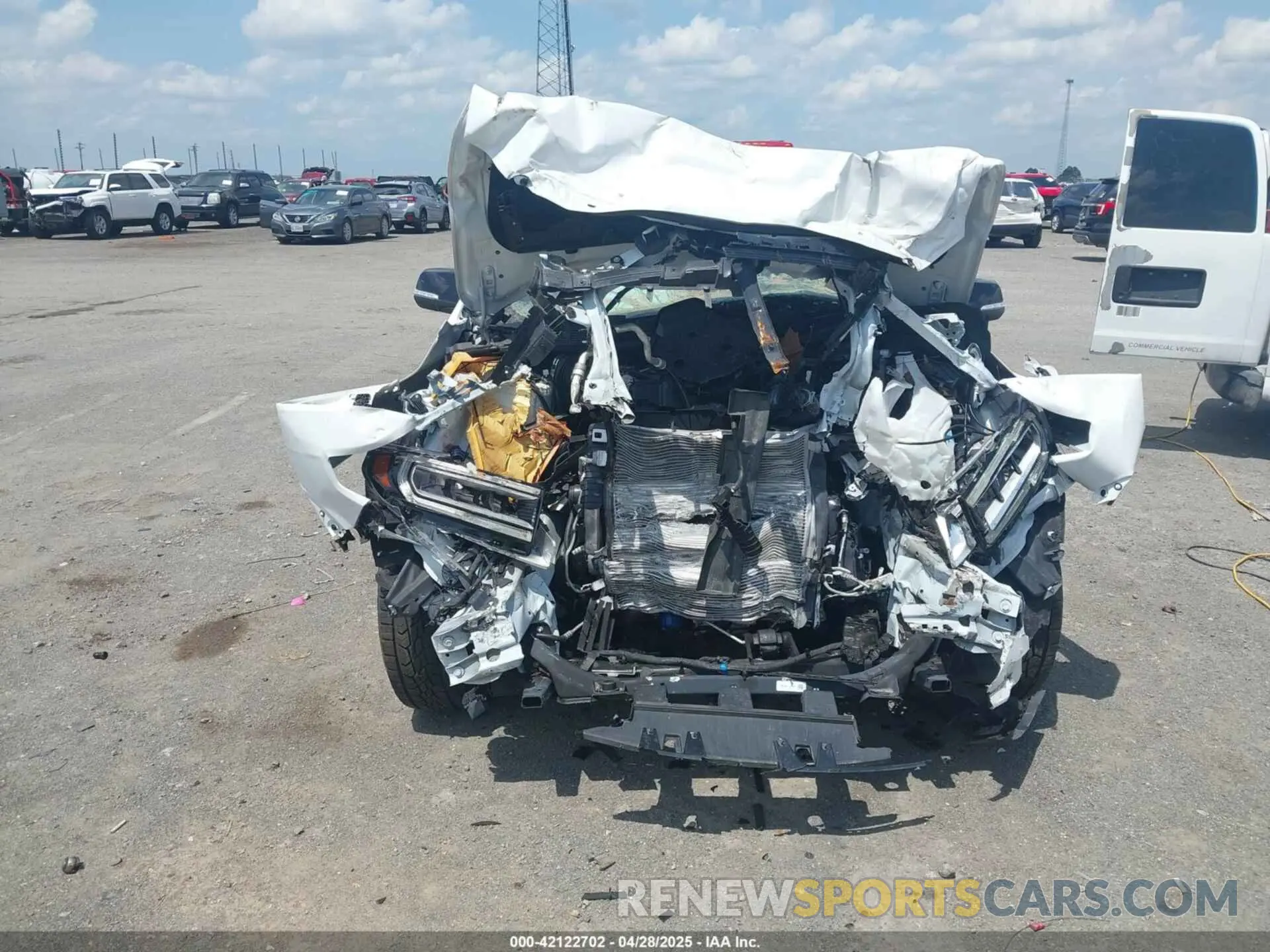 12 Photograph of a damaged car 1GKKNLLS6NZ159914 GMC ACADIA 2022