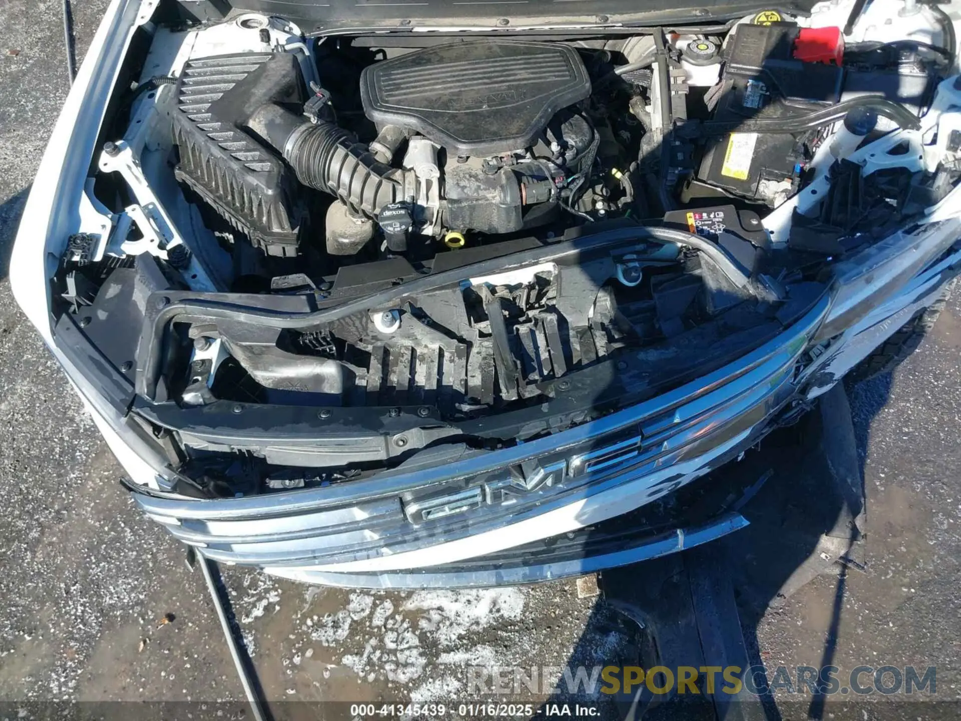 10 Photograph of a damaged car 1GKKNLLS8NZ125747 GMC ACADIA 2022