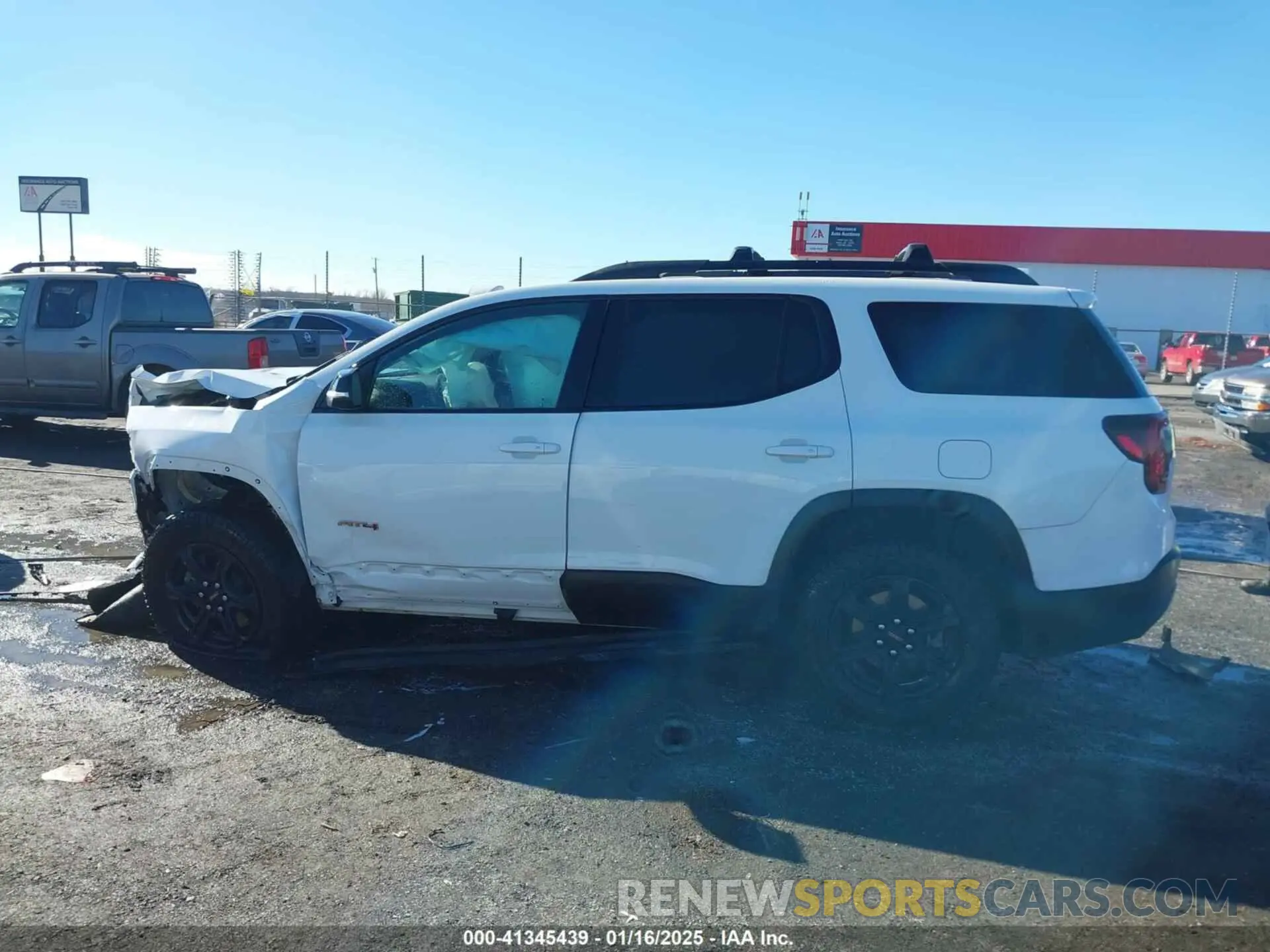 13 Photograph of a damaged car 1GKKNLLS8NZ125747 GMC ACADIA 2022