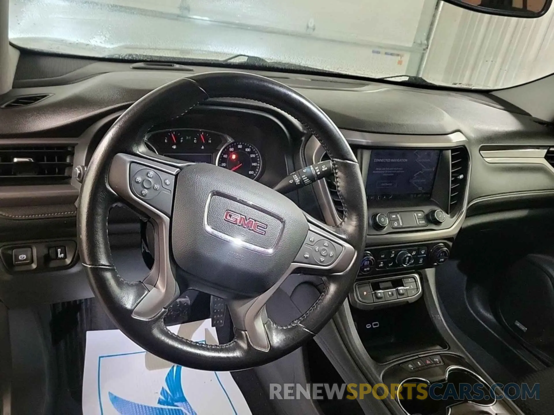 19 Photograph of a damaged car 1GKKNLLS8NZ129037 GMC ACADIA 2022
