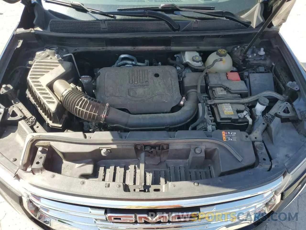 12 Photograph of a damaged car 1GKKNML42NZ146603 GMC ACADIA 2022