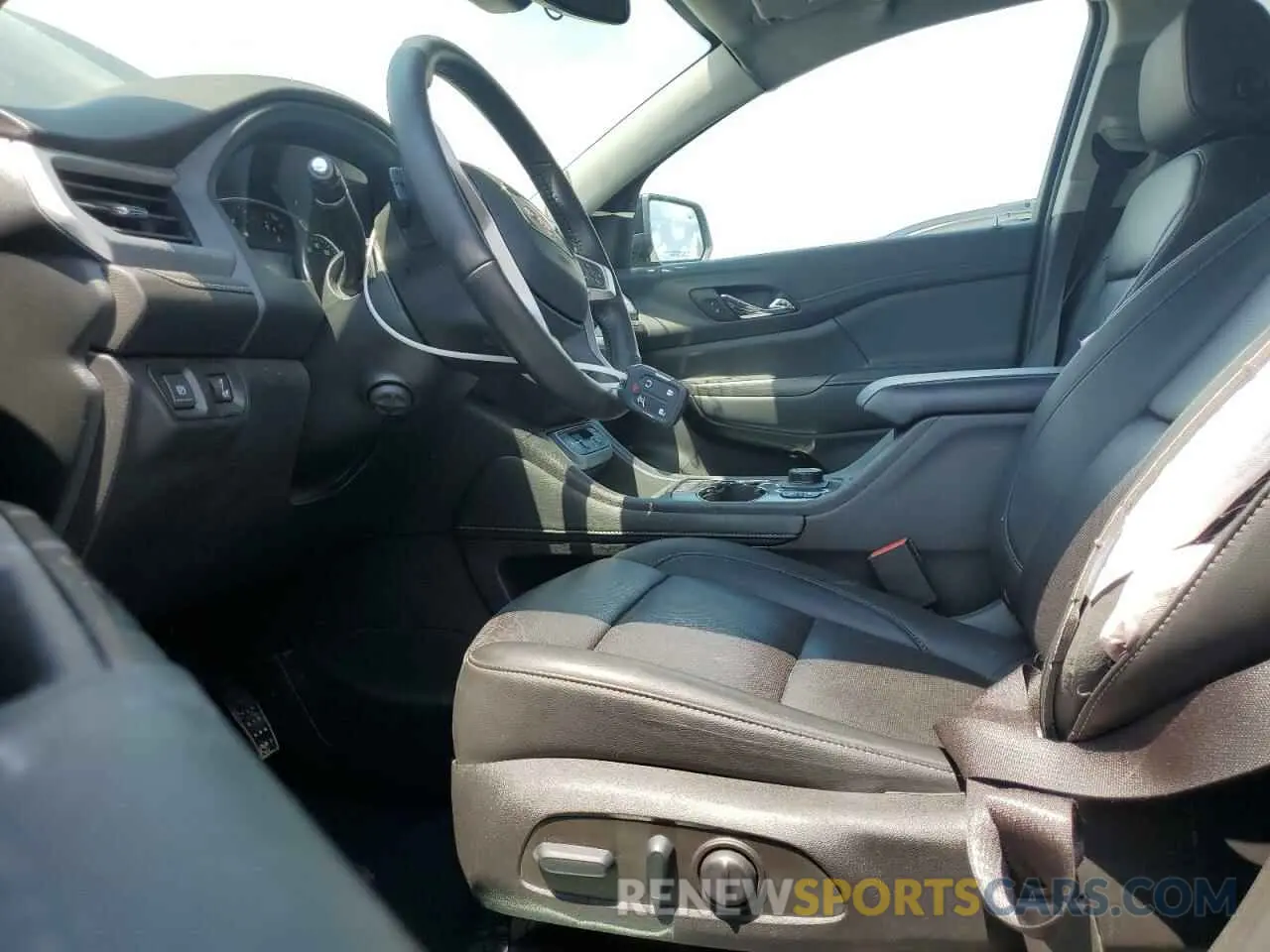 7 Photograph of a damaged car 1GKKNML42NZ146603 GMC ACADIA 2022