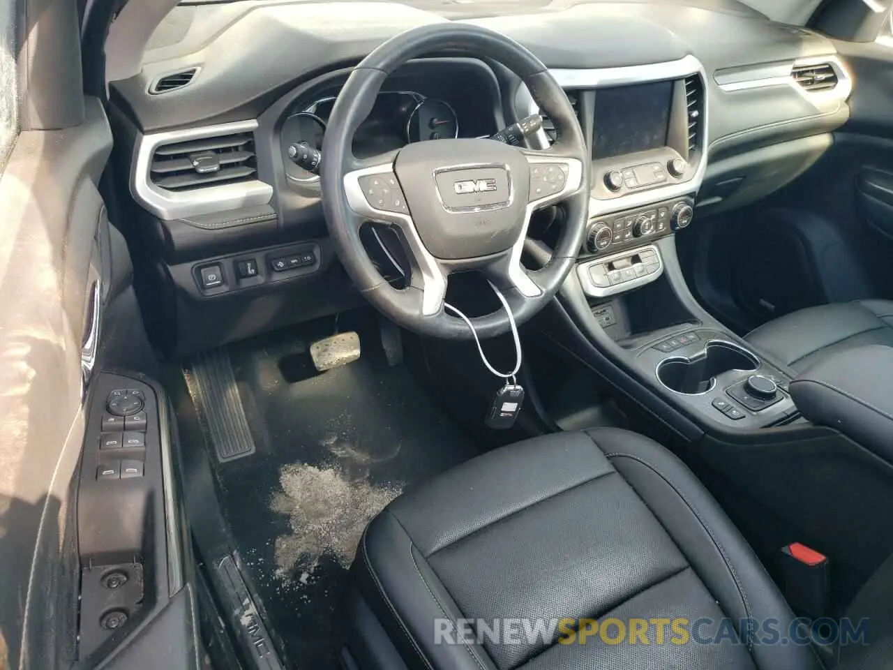 8 Photograph of a damaged car 1GKKNML46NZ163078 GMC ACADIA 2022