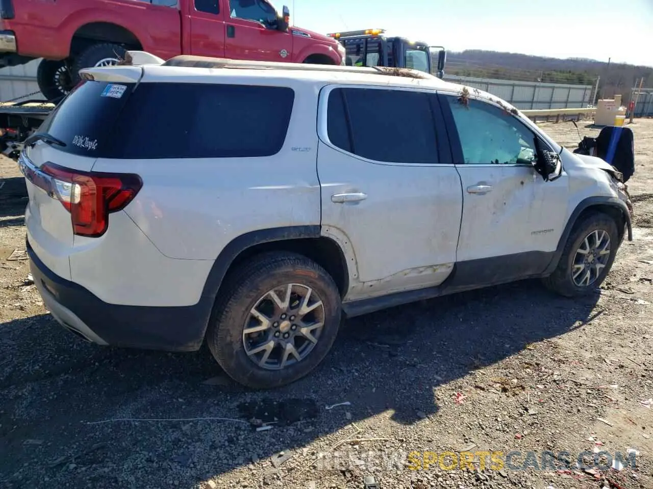 3 Photograph of a damaged car 1GKKNML49NZ181042 GMC ACADIA 2022