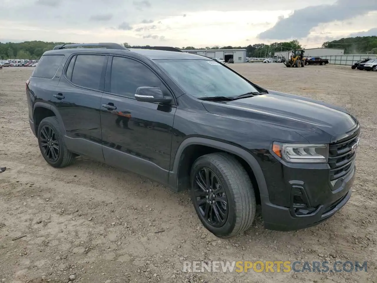 4 Photograph of a damaged car 1GKKNMLS1NZ112912 GMC ACADIA 2022