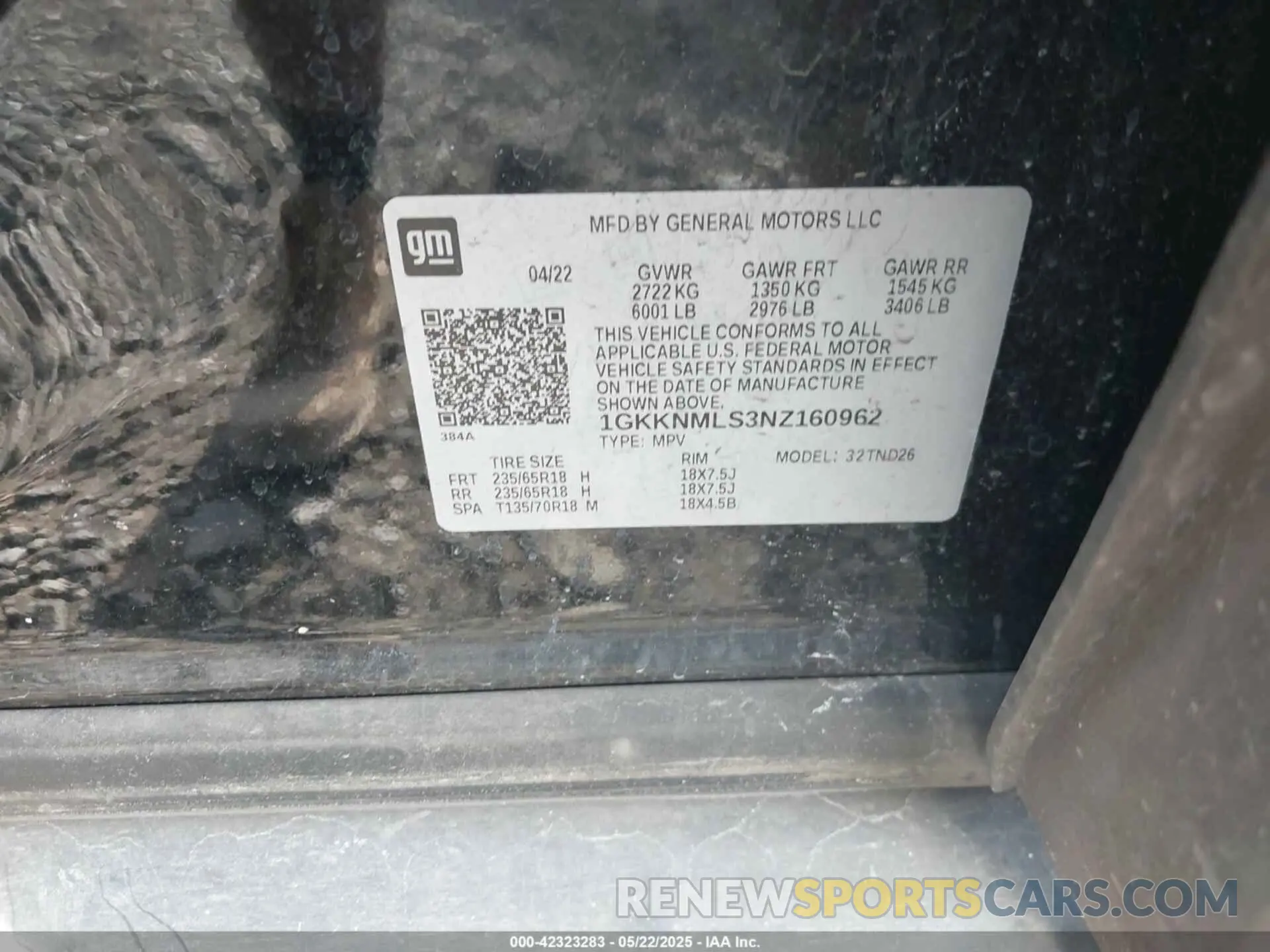 9 Photograph of a damaged car 1GKKNMLS3NZ160962 GMC ACADIA 2022