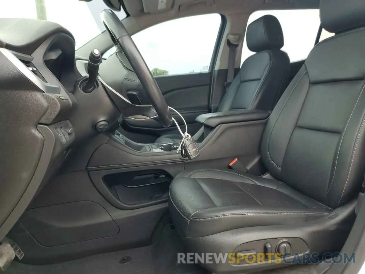 7 Photograph of a damaged car 1GKKNMLS9NZ153675 GMC ACADIA 2022