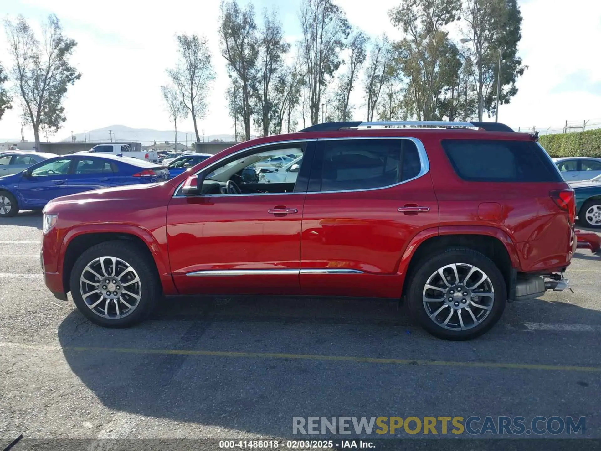 15 Photograph of a damaged car 1GKKNPLS7NZ139033 GMC ACADIA 2022