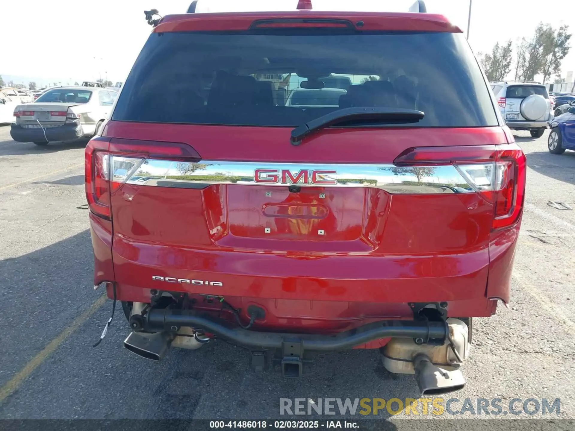 6 Photograph of a damaged car 1GKKNPLS7NZ139033 GMC ACADIA 2022