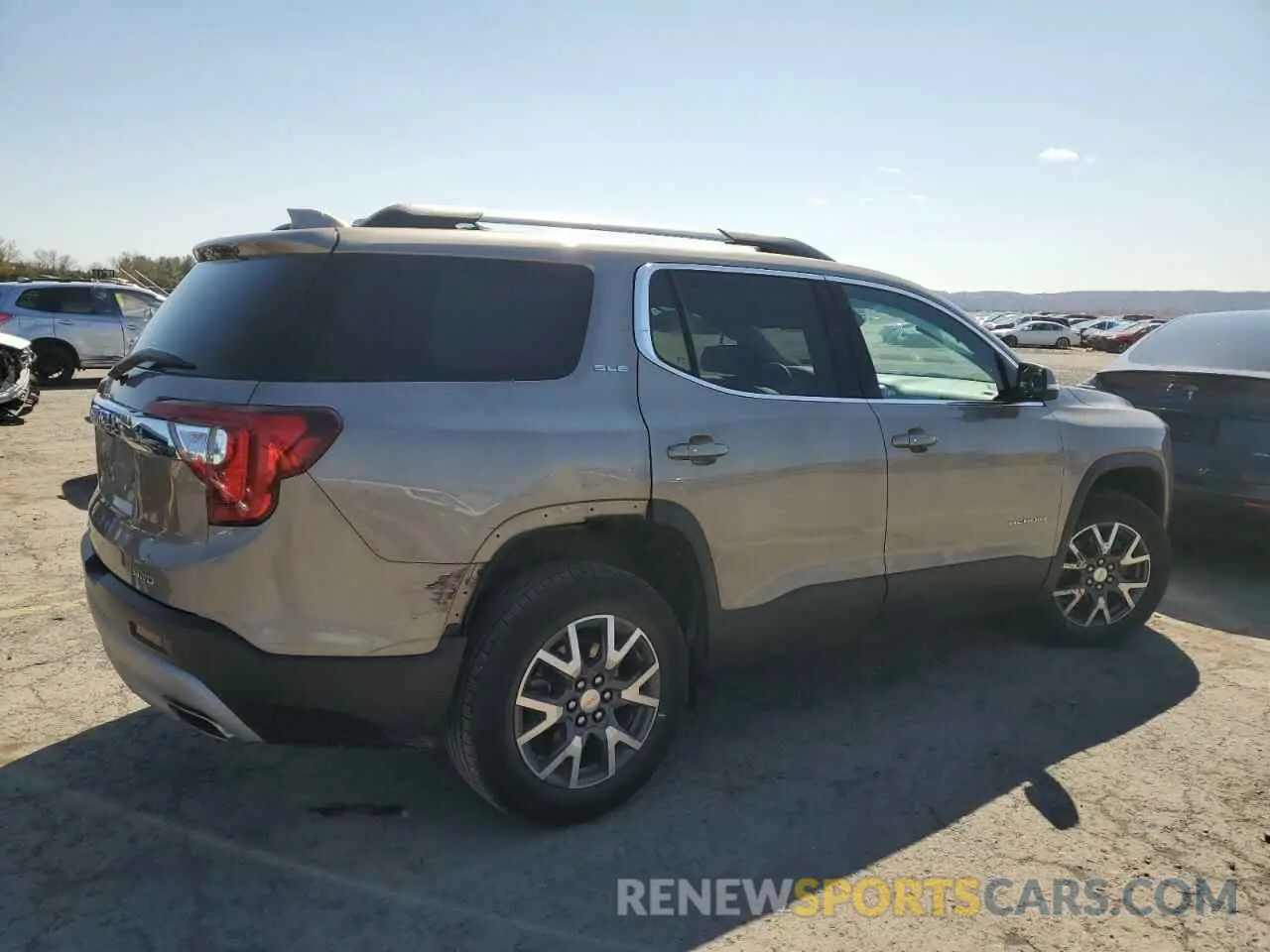 3 Photograph of a damaged car 1GKKNRL40NZ173070 GMC ACADIA 2022
