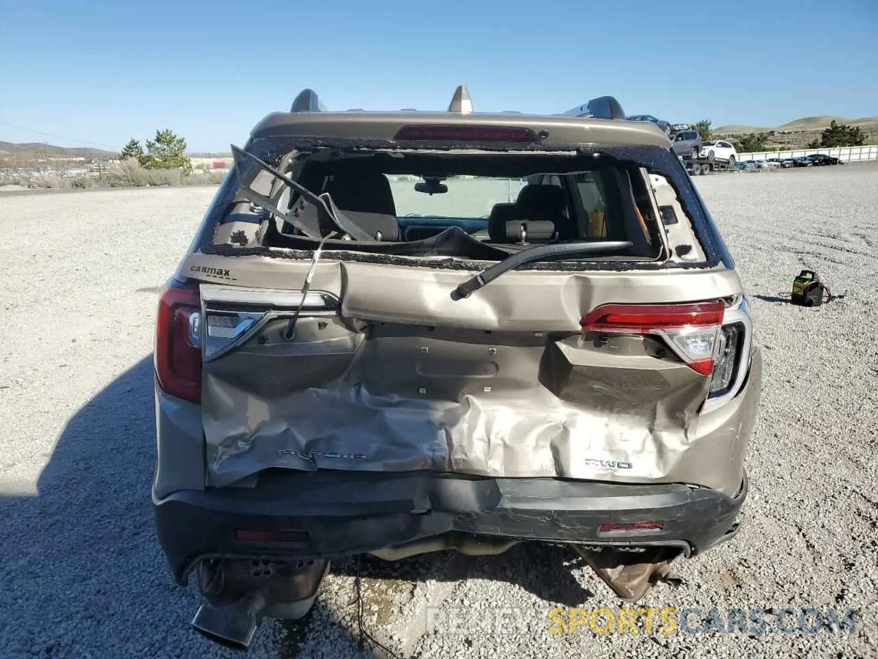 6 Photograph of a damaged car 1GKKNRL45NZ166079 GMC ACADIA 2022