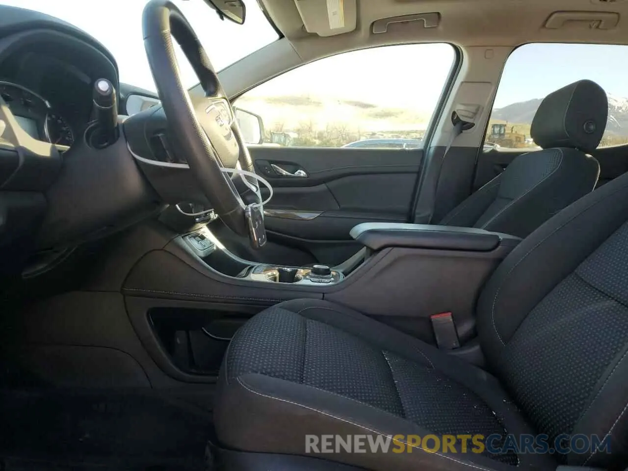 7 Photograph of a damaged car 1GKKNRL45NZ166079 GMC ACADIA 2022