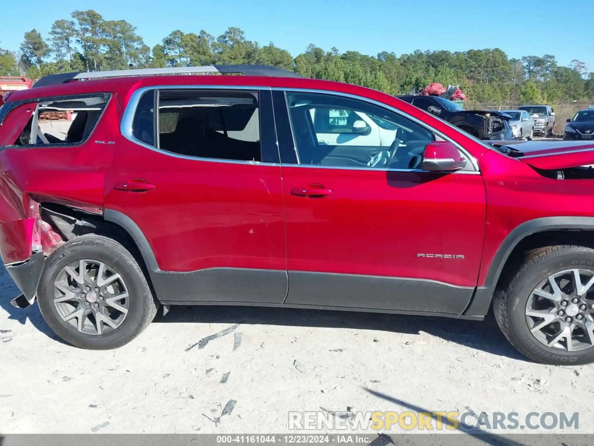 13 Photograph of a damaged car 1GKKNRL47NZ137487 GMC ACADIA 2022