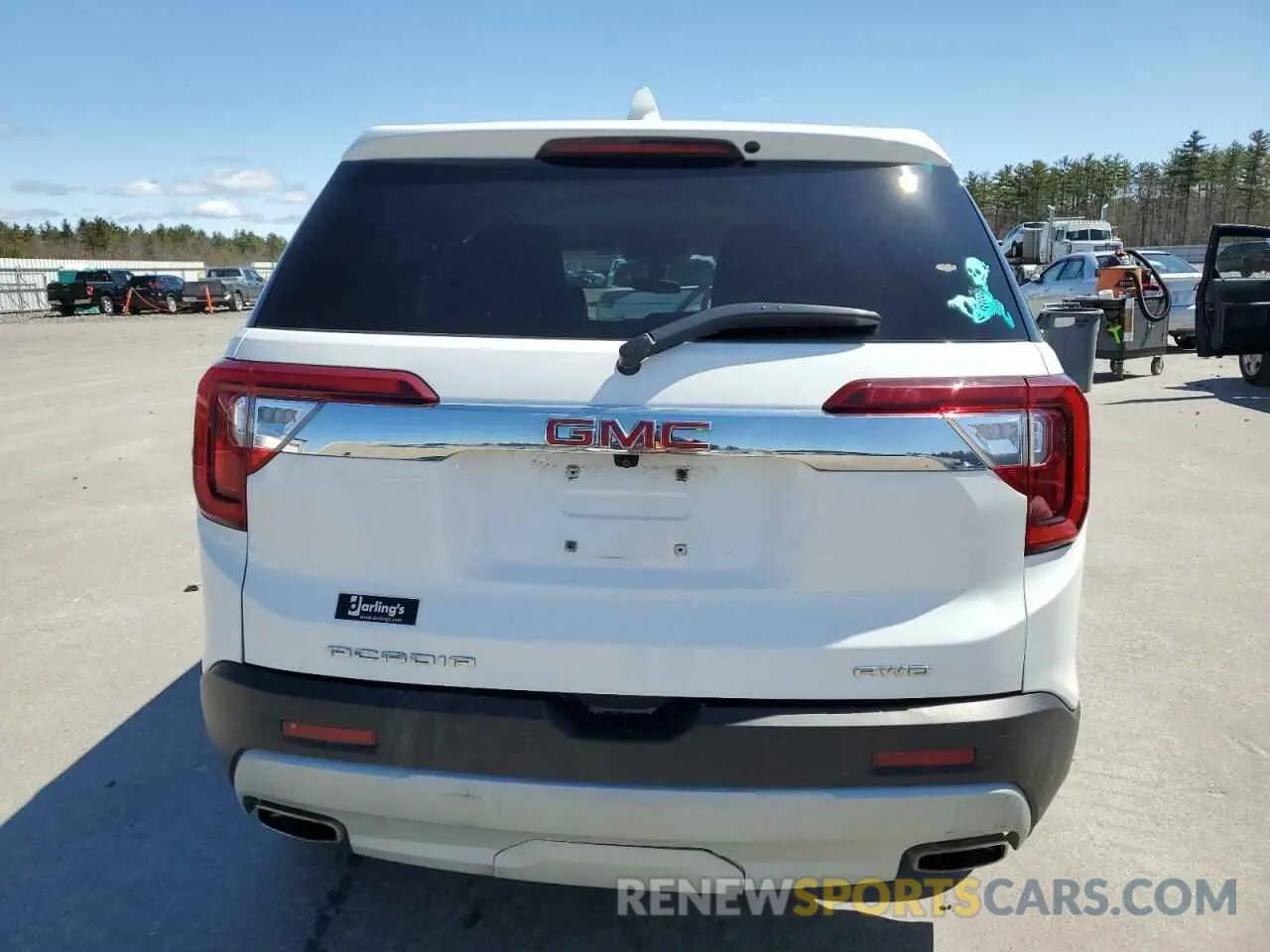 6 Photograph of a damaged car 1GKKNRL48NZ178095 GMC ACADIA 2022