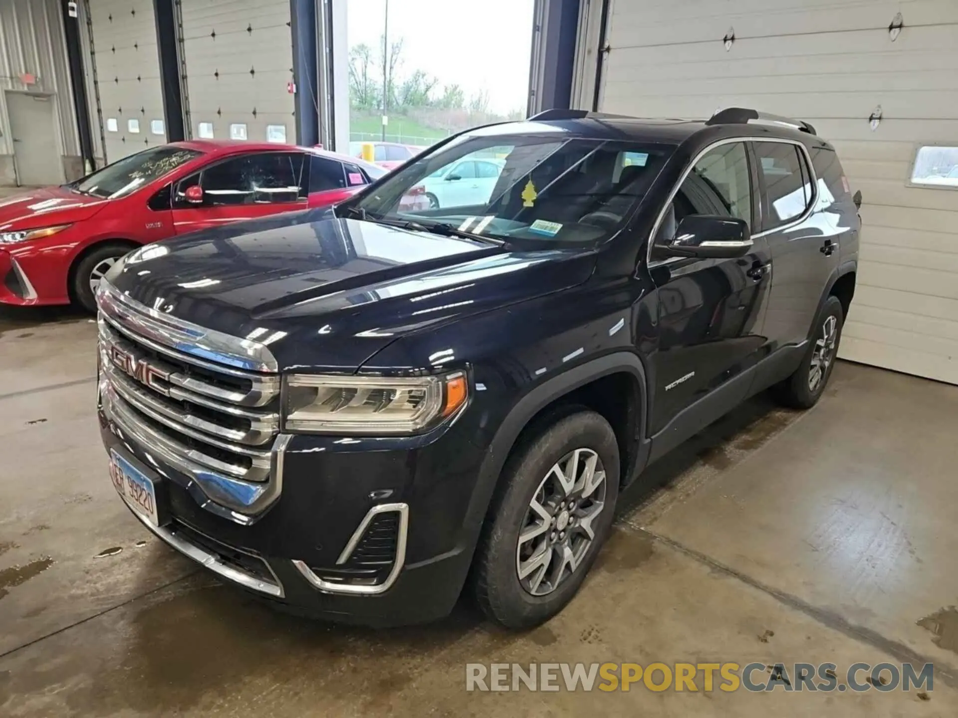 7 Photograph of a damaged car 1GKKNRL49NZ126474 GMC ACADIA 2022