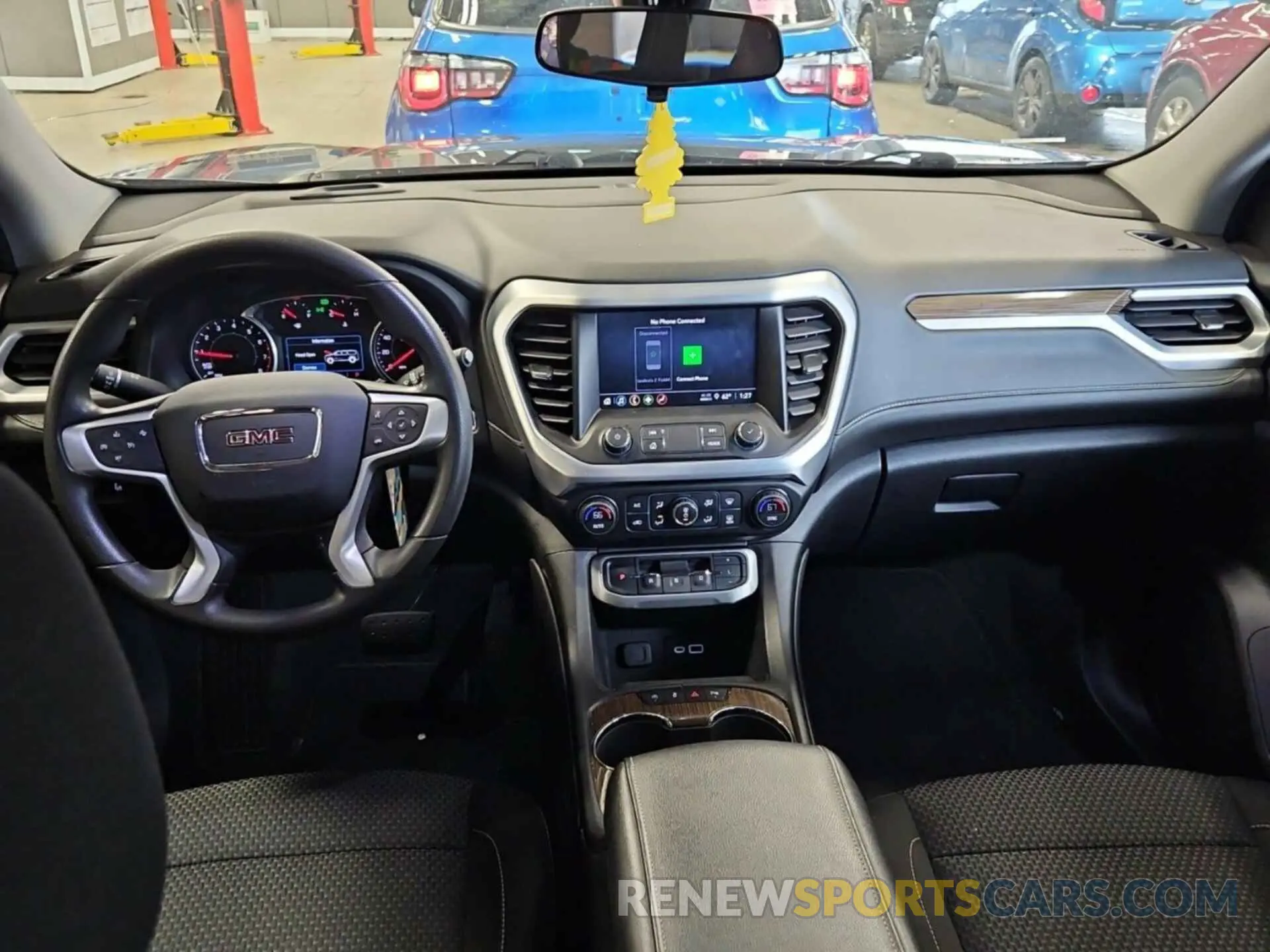 9 Photograph of a damaged car 1GKKNRL49NZ126474 GMC ACADIA 2022