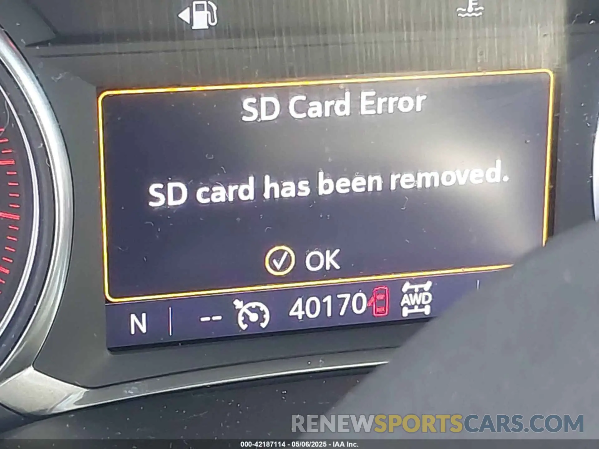 7 Photograph of a damaged car 1GKKNUL42NZ132720 GMC ACADIA 2022