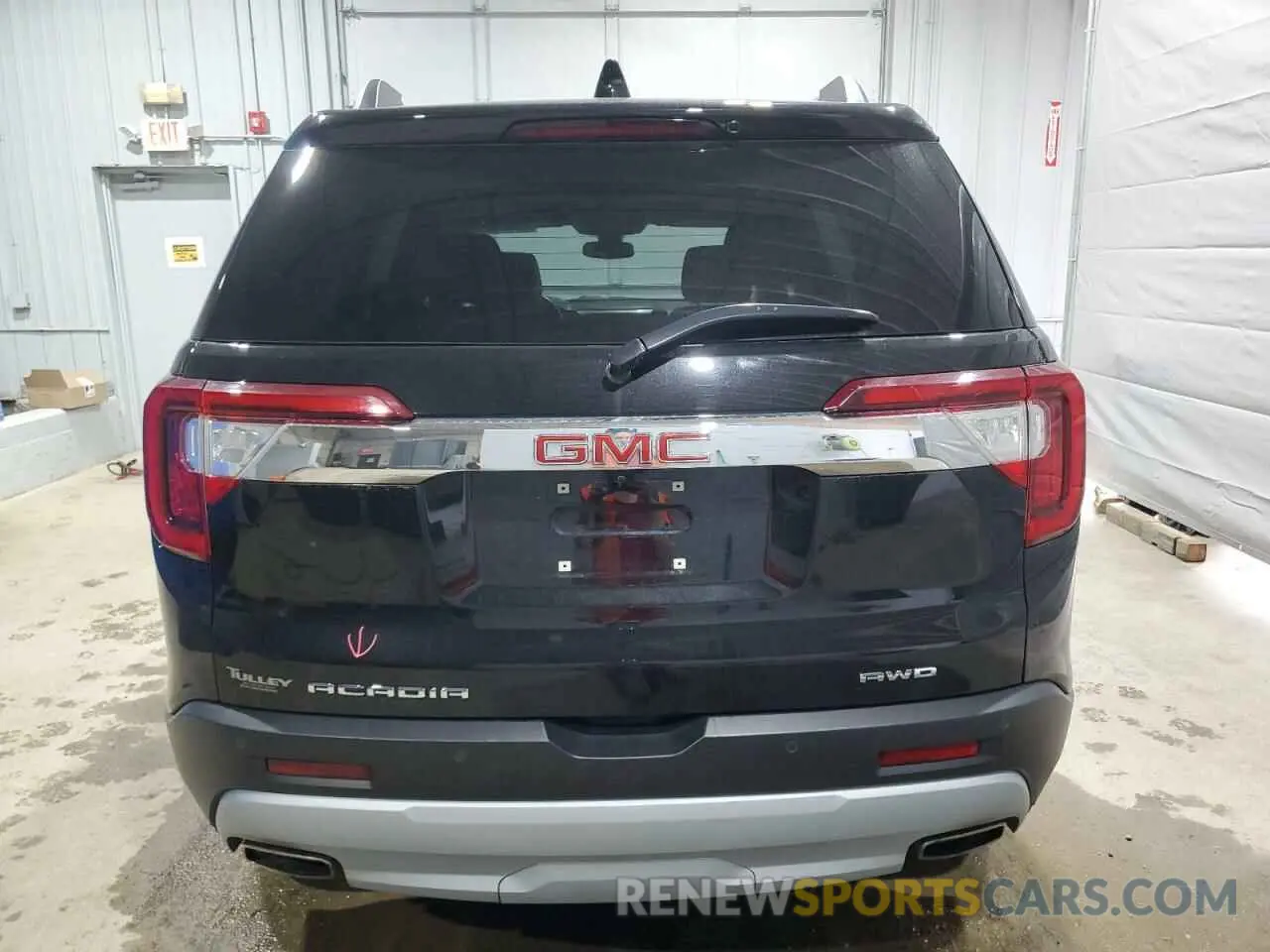 6 Photograph of a damaged car 1GKKNUL47NZ141297 GMC ACADIA 2022