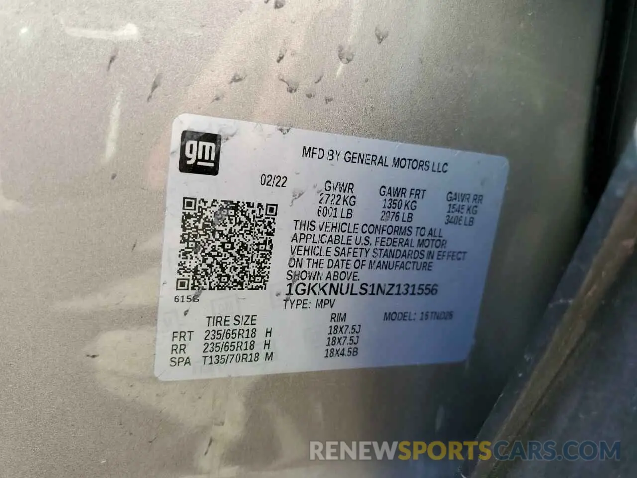 13 Photograph of a damaged car 1GKKNULS1NZ131556 GMC ACADIA 2022