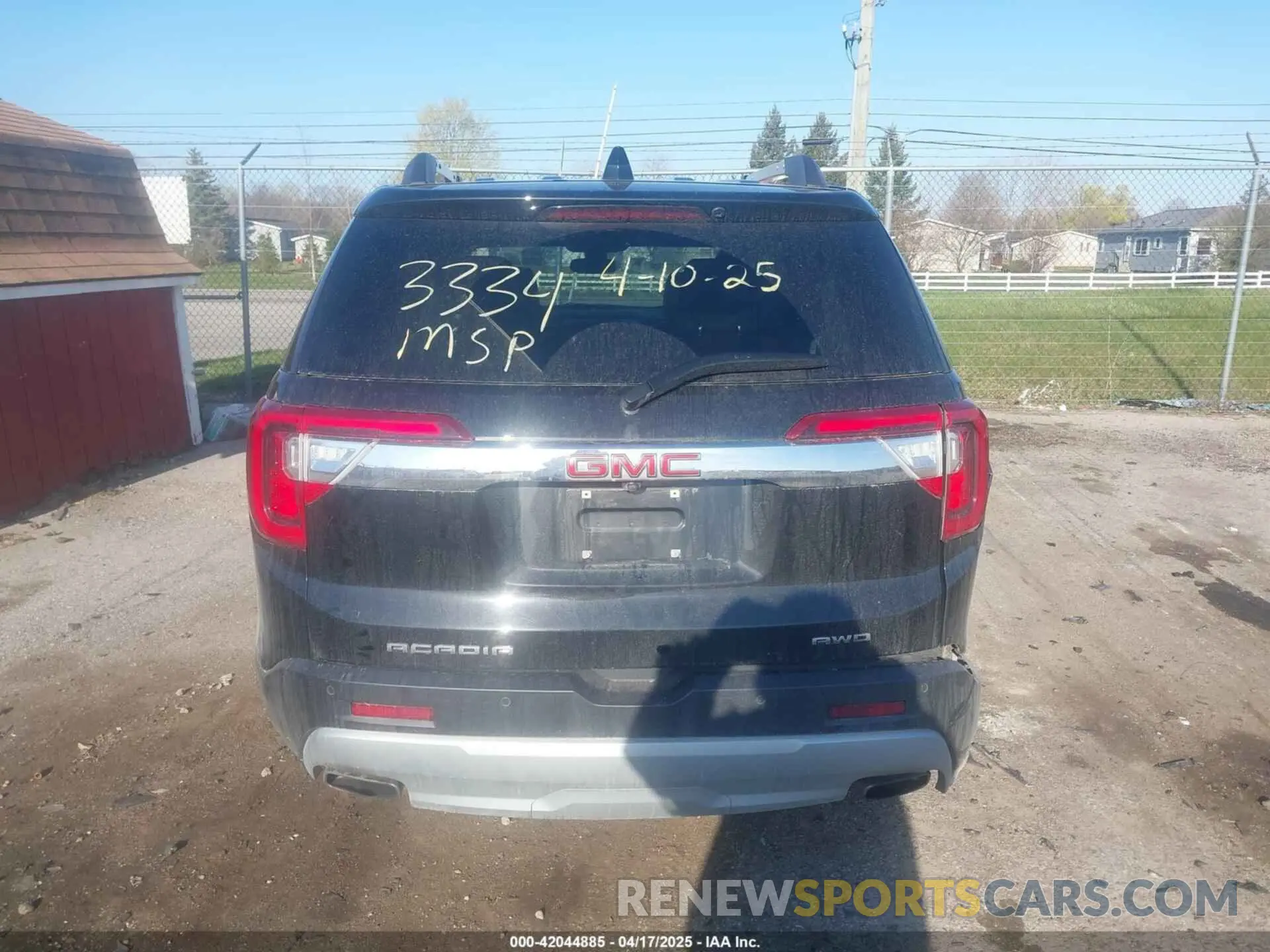 16 Photograph of a damaged car 1GKKNULS3NZ113334 GMC ACADIA 2022