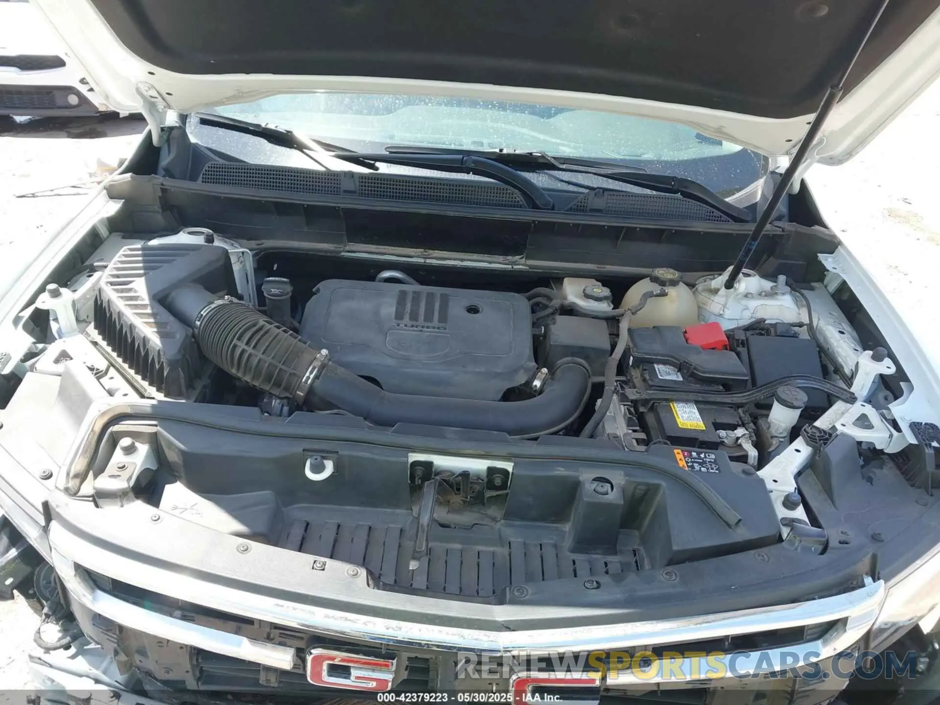 10 Photograph of a damaged car 1GKKNKL42PZ103838 GMC ACADIA 2023