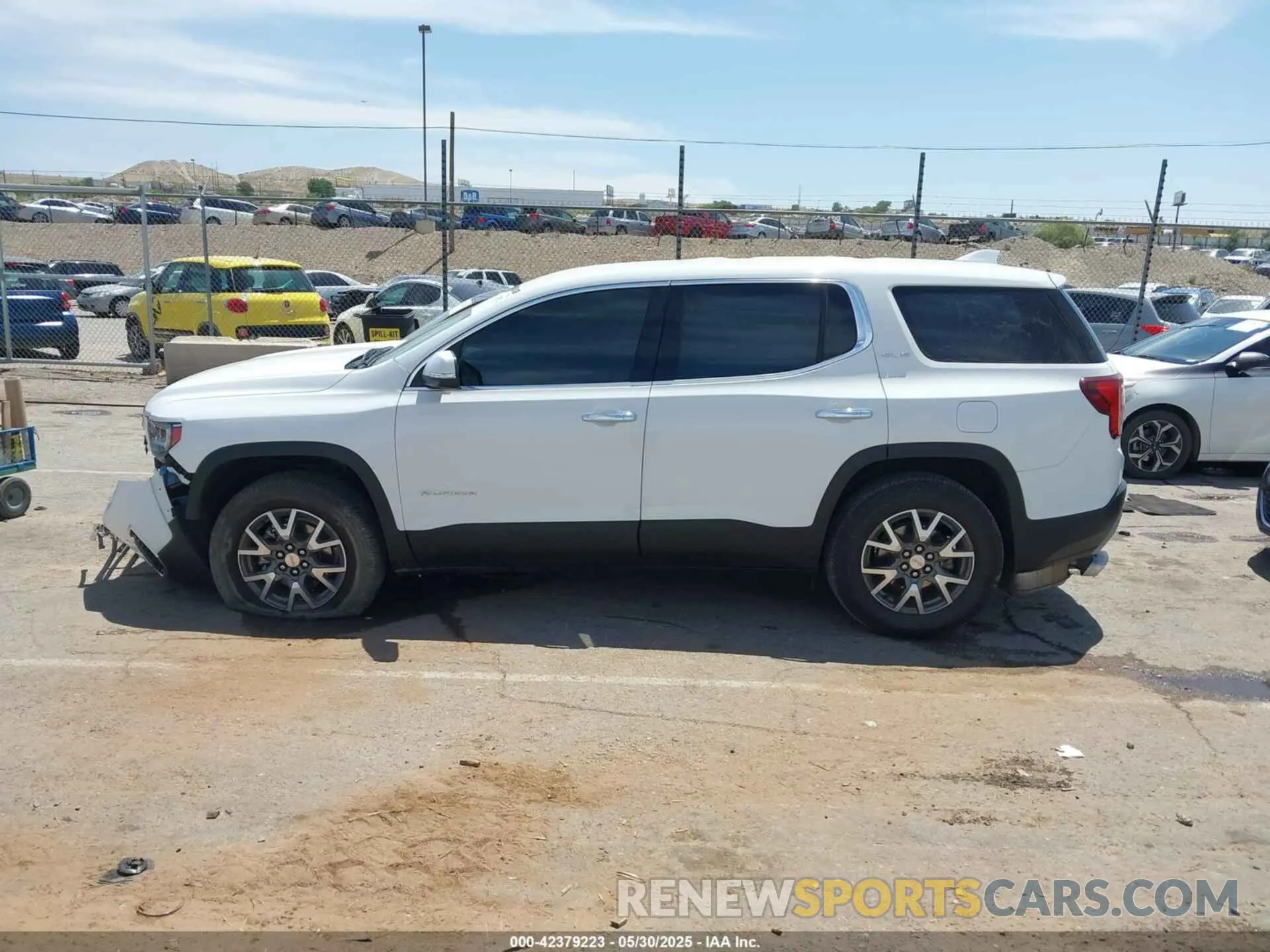 14 Photograph of a damaged car 1GKKNKL42PZ103838 GMC ACADIA 2023
