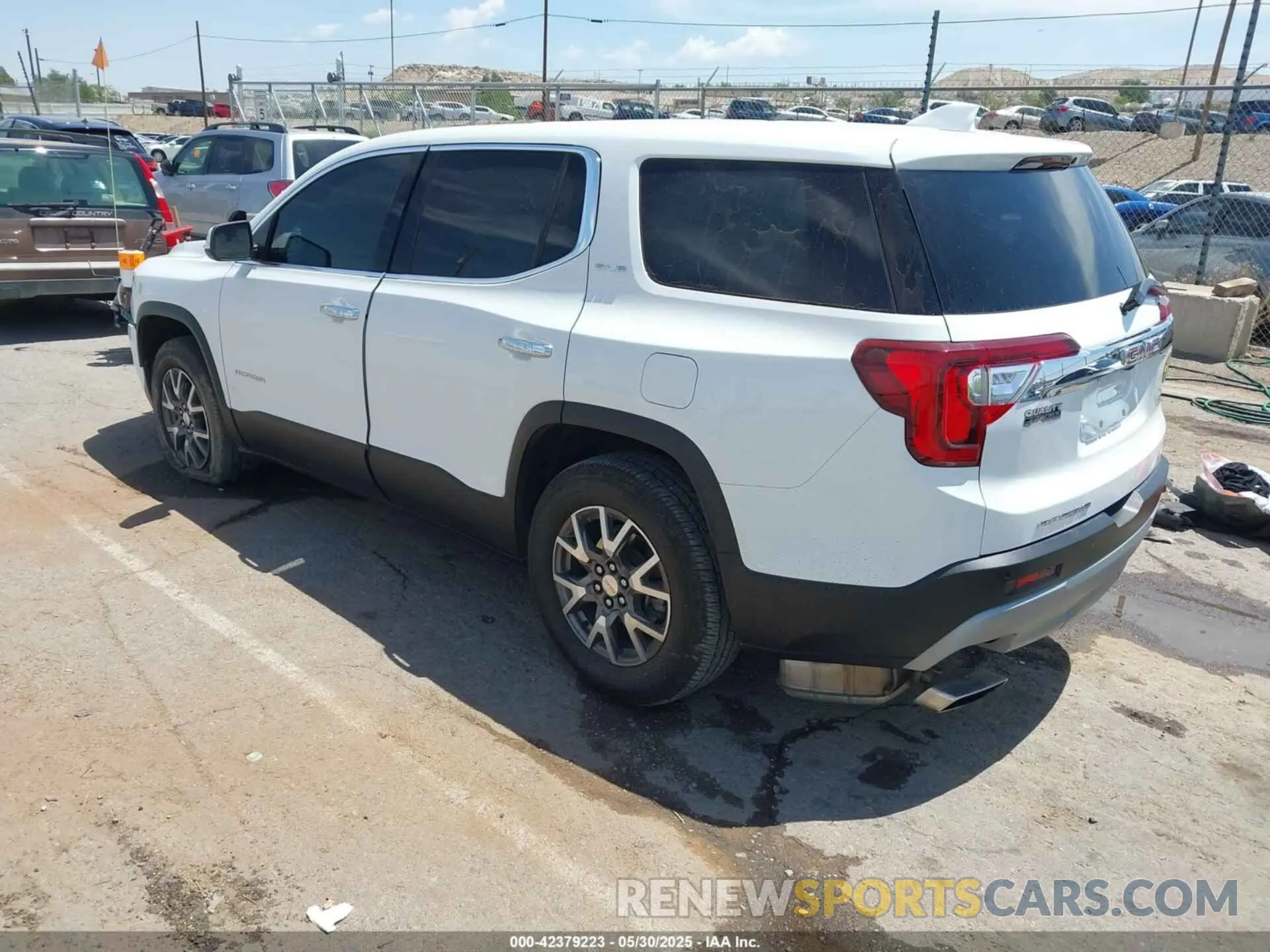 3 Photograph of a damaged car 1GKKNKL42PZ103838 GMC ACADIA 2023