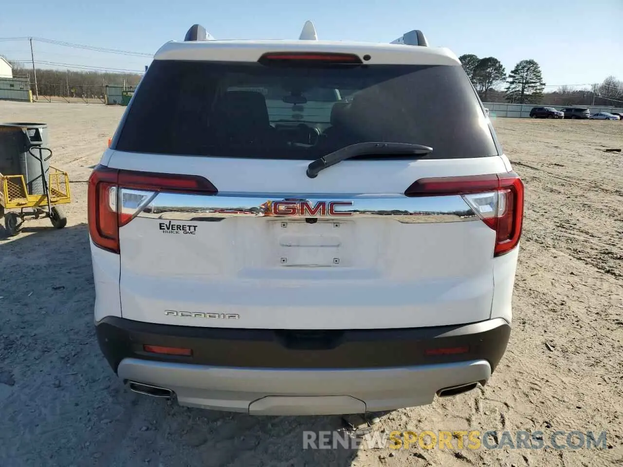 6 Photograph of a damaged car 1GKKNKL42PZ166857 GMC ACADIA 2023