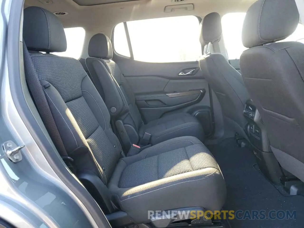 11 Photograph of a damaged car 1GKKNKL42PZ260463 GMC ACADIA 2023
